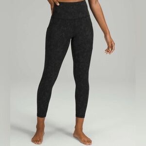 Lululemon Women's Size 4 Camo High-Rise Leggings Yoga Running